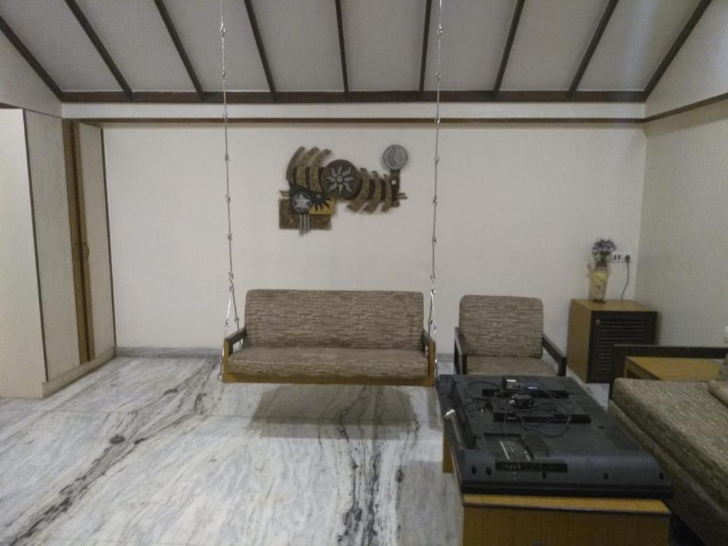 Ulhāsnagar Hotel Jawahar מראה חיצוני תמונה
