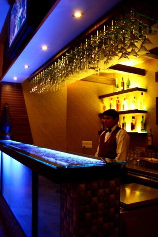Ulhāsnagar Hotel Jawahar מראה חיצוני תמונה