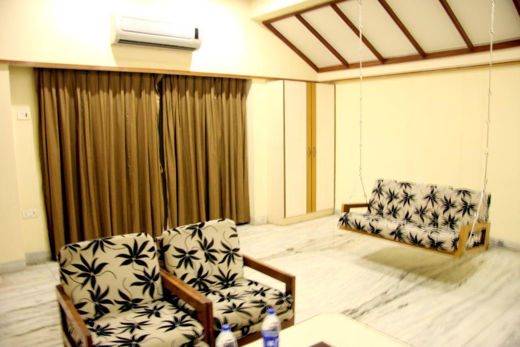 Ulhāsnagar Hotel Jawahar מראה חיצוני תמונה